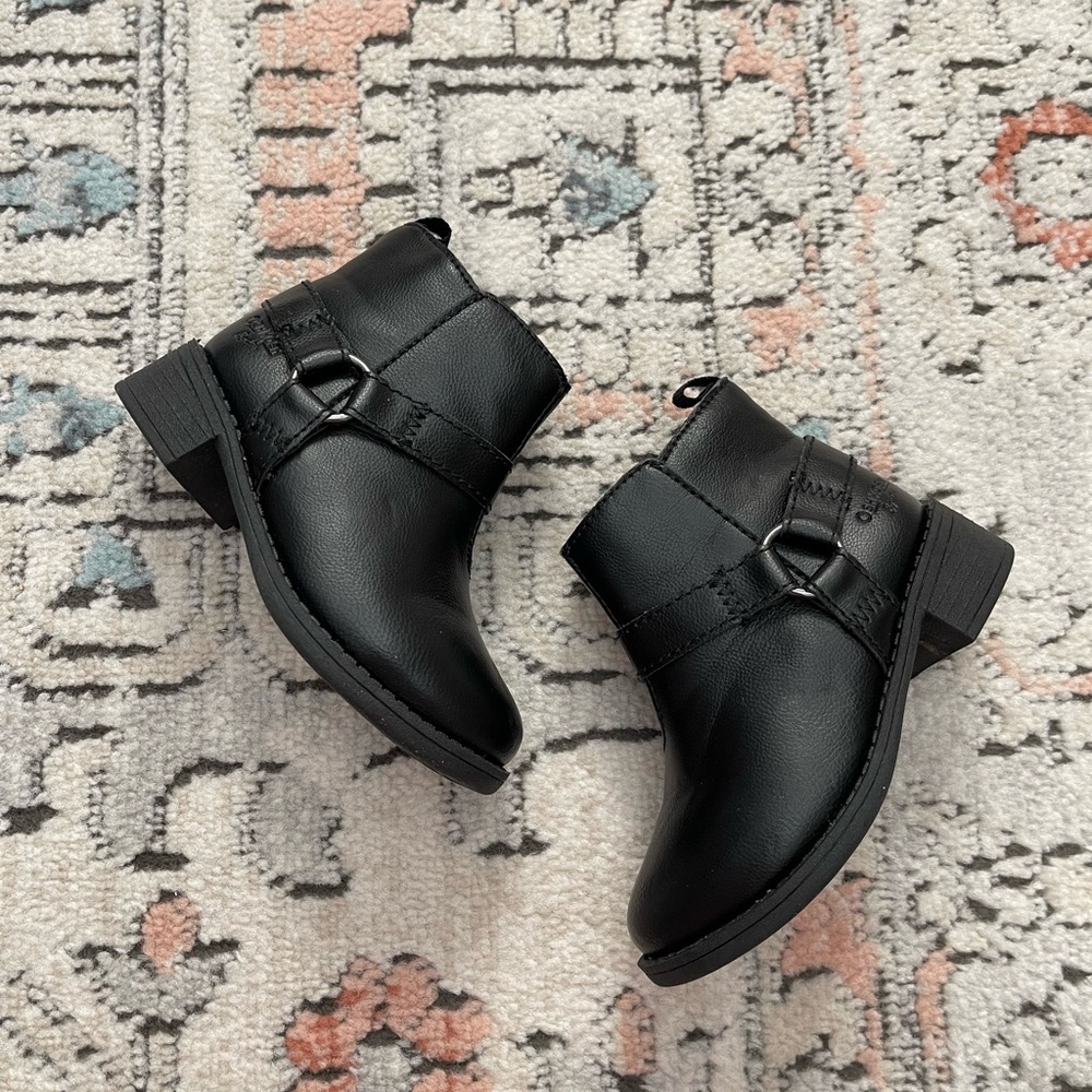 OshKosh B'gosh Black Leather Boots with Buckle Straps